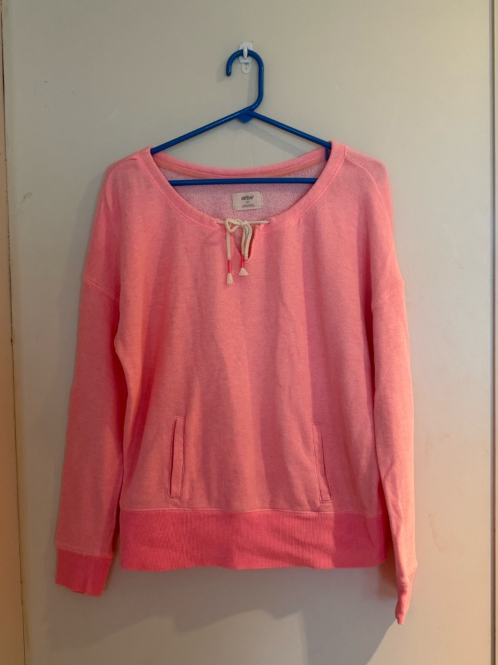 aerie Pink Scoop-Neck Pullover with Cream Drawstring
